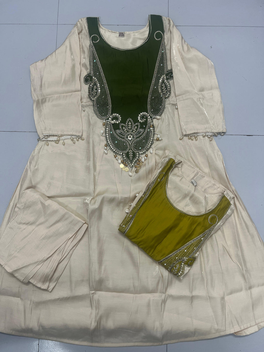 Elegant Off-White Glass Roman Silk Heavy Yoke Designer Kurta Set