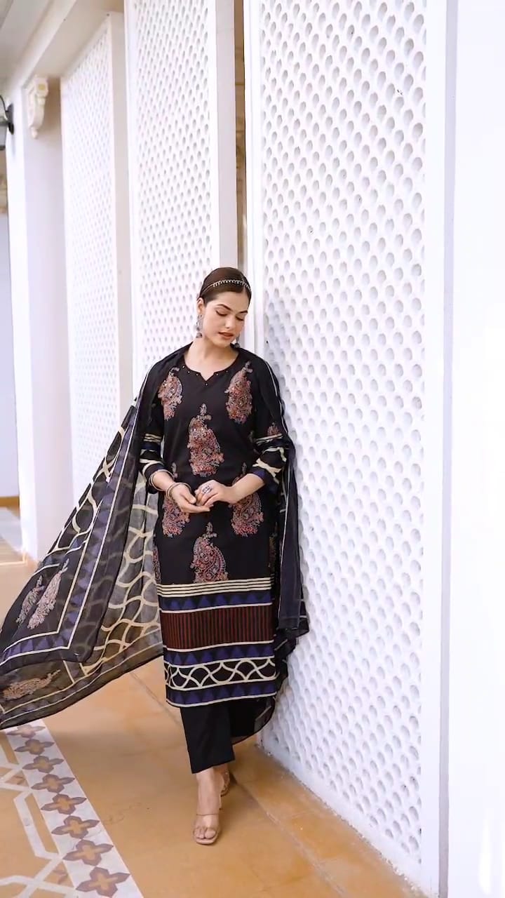 Women Black Paisley Printed Cotton 60 60 Kurta Pant Set with Dupatta