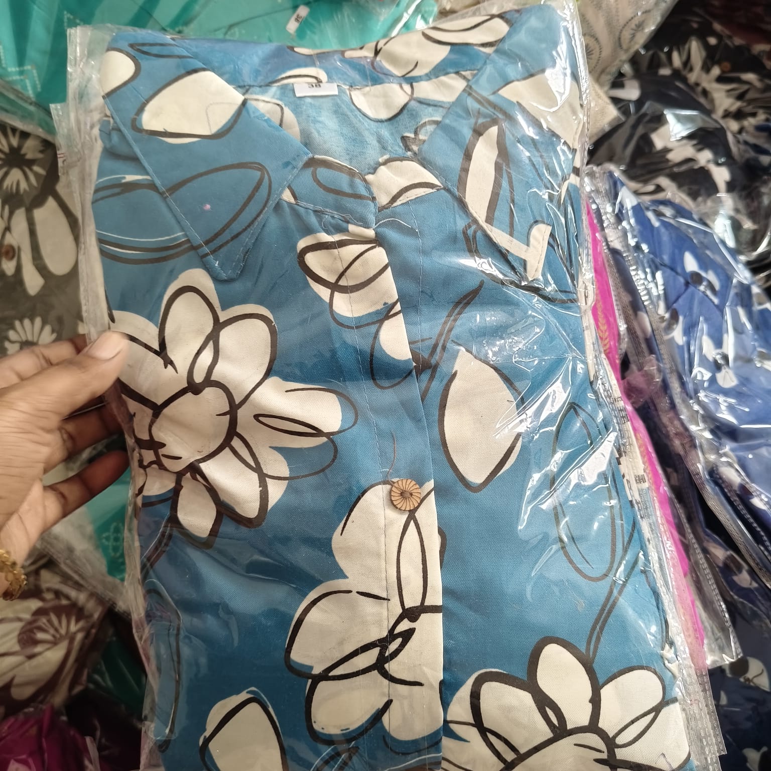 Women Floral Printed Rayon 14KG Collar A-Line Kurta Palazzo Co-Ord Set